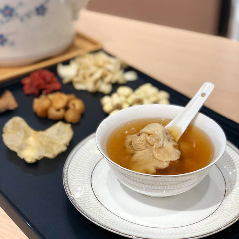 滋補養陰雞泡膠湯 